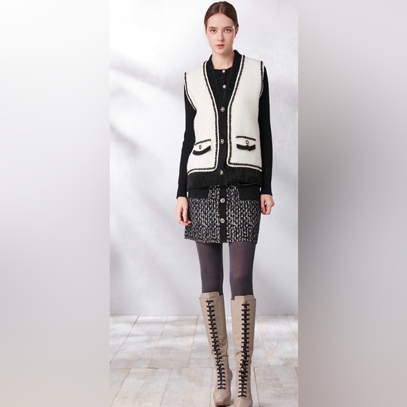 QED London Ivory Contrast Trim Vest S/M – NWT - Picture 3 of 14